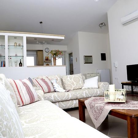 Konstantinos Luxury Apartment 케라모티 외부 사진
