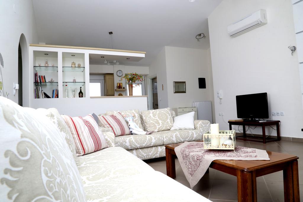 Konstantinos Luxury Apartment 케라모티 외부 사진