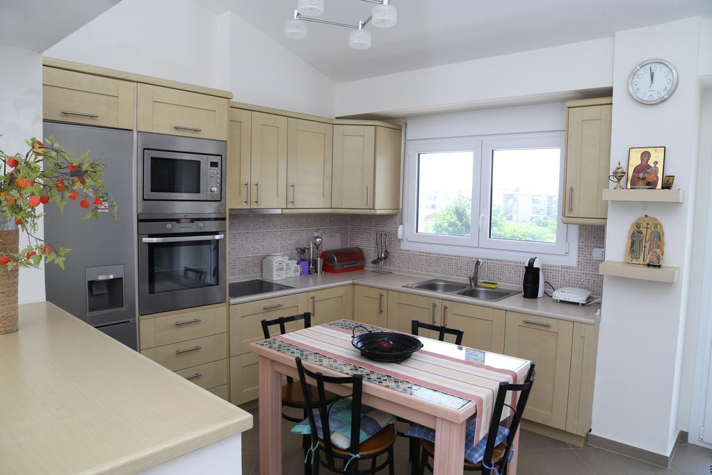 Konstantinos Luxury Apartment 케라모티 외부 사진