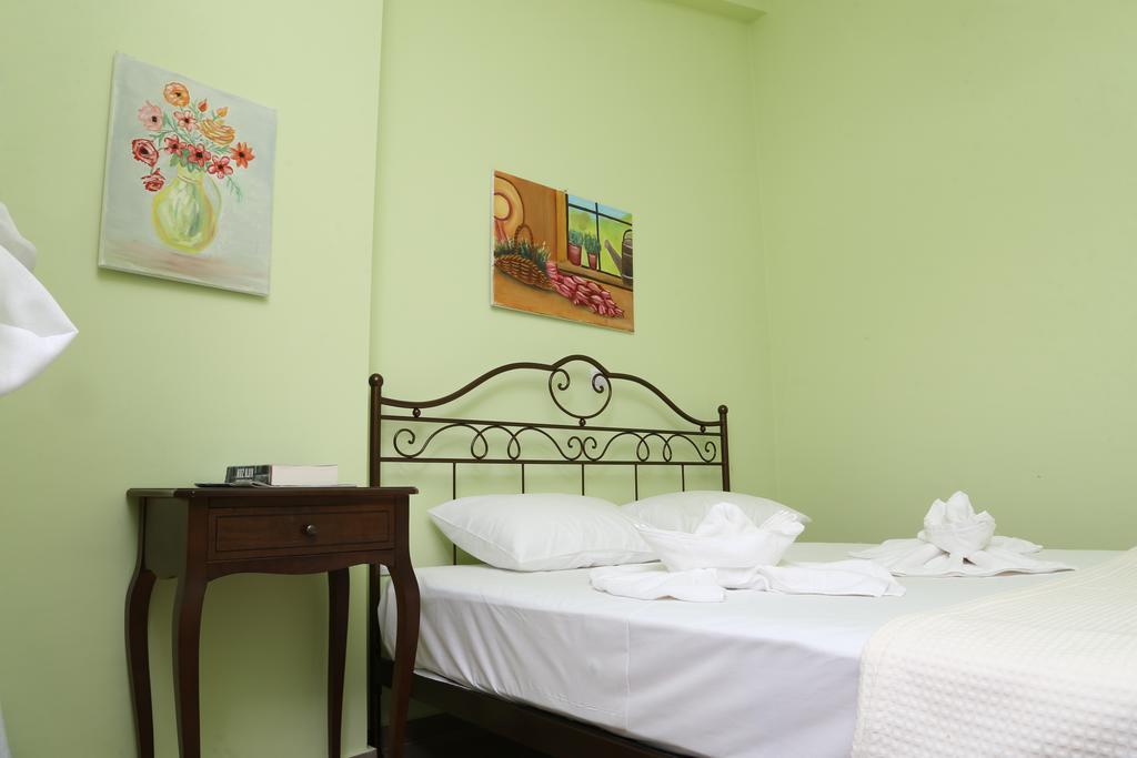 Konstantinos Luxury Apartment 케라모티 외부 사진
